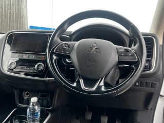 /photos/12553/0995e572-68b3-b788-8c4d-e11cda7d7e9e_i320x240.jpg