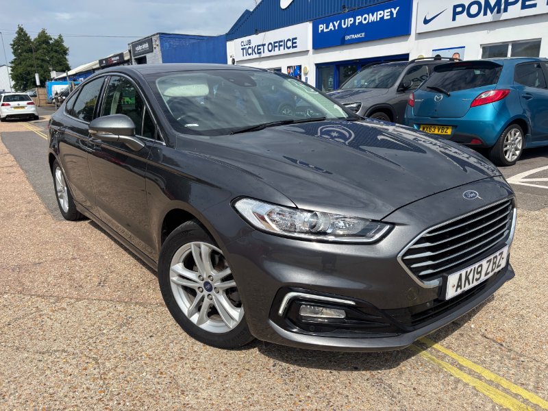 Ford Mondeo 2.0 EcoBlue Zetec Edition Hatchback 5dr Diesel Manual Euro 6 s/s 150 ps for sale in Portsmouth