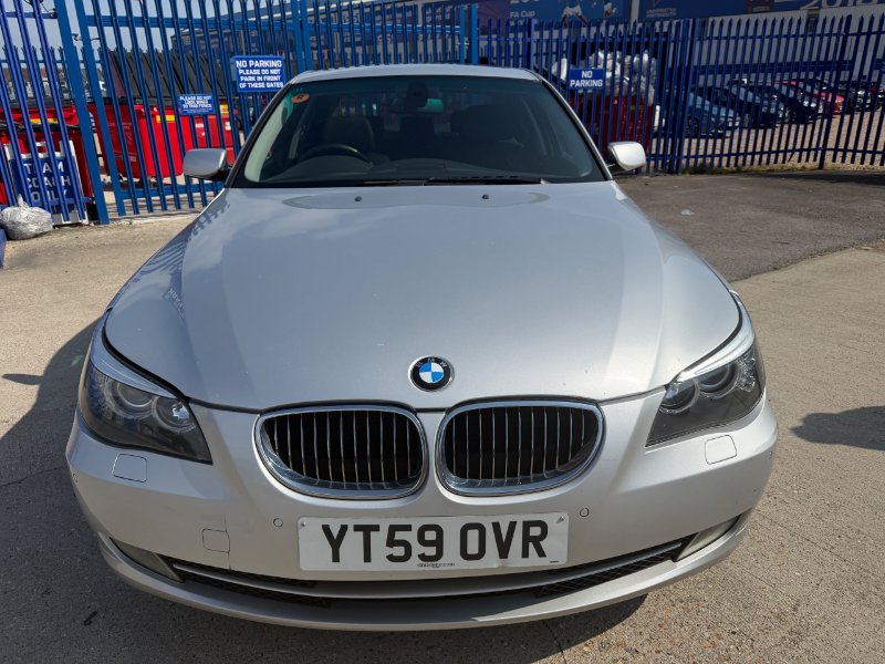 2009 5 SERIES 3.0 525I SE SALOON 4DR PETROL STEPTRONIC EURO 4 218 PS 3,995... photo