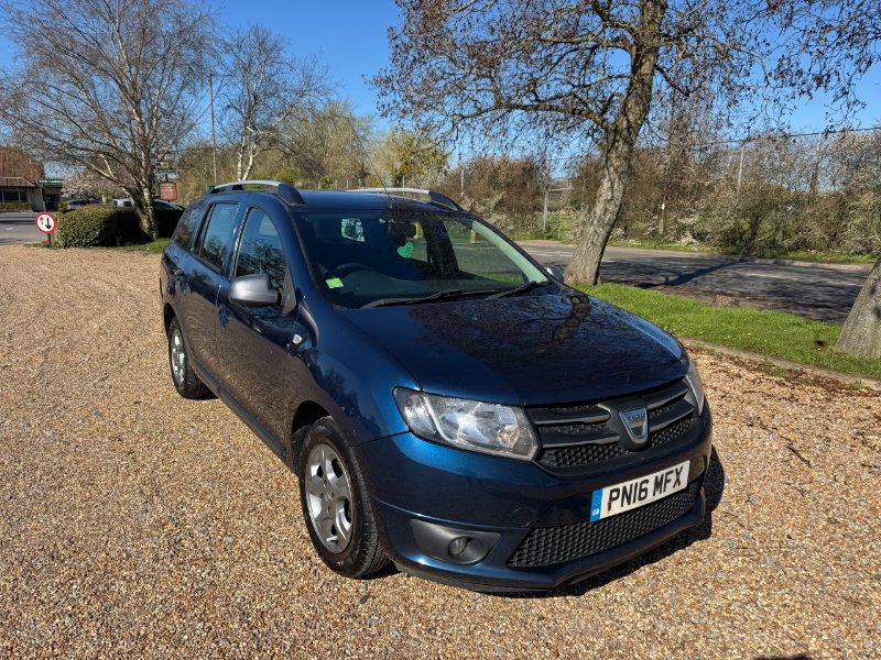 2016 LOGAN 1.5 DCI LAUREATE PRIME ESTATE 5DR DIESEL MANUAL EURO 6 S S... photo