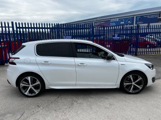 /photos/12553/daf7815b-2dcb-4ac6-b186-c0f03be7d8d5_i320x240.jpg