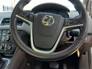 /photos/12553/f107002f-cf58-8138-6e10-41ef8b8fe599_i320x240.jpg