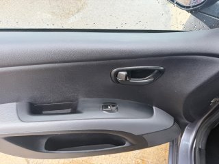 /photos/12553/f5194fb8-ca01-9d3c-9e46-b52138d7ce26_i320x240.jpg